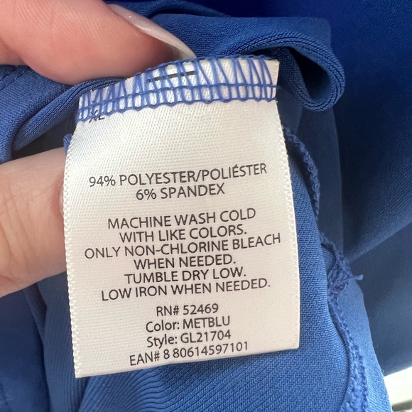 Simple blue flowy top - Picture 5 of 5